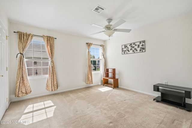 8 Long Bay Road, Jackson, NJ 08527