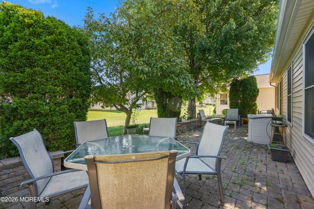 8 Long Bay Road, Jackson, NJ 08527