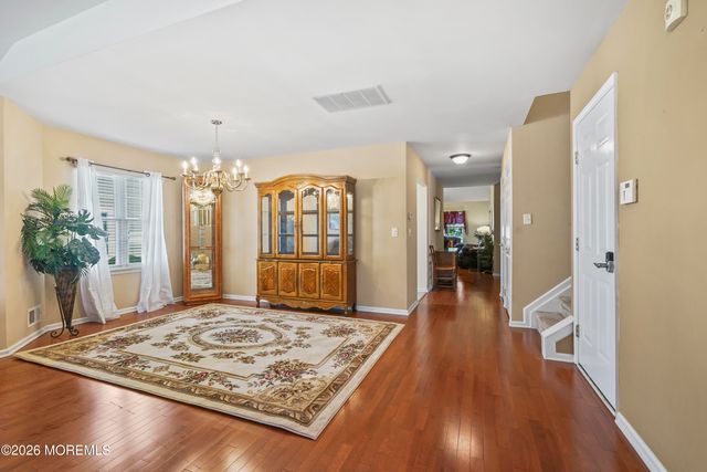8 Long Bay Road, Jackson, NJ 08527