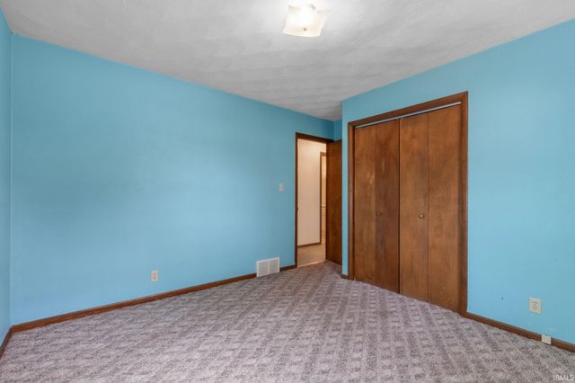 53731 Pine Tree Court, Elkhart, IN 46514