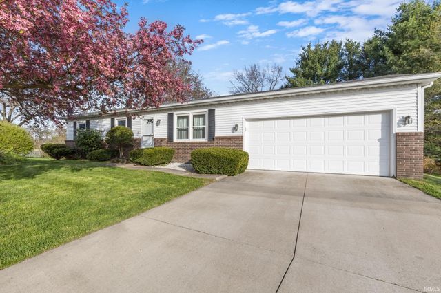 53731 Pine Tree Court, Elkhart, IN 46514
