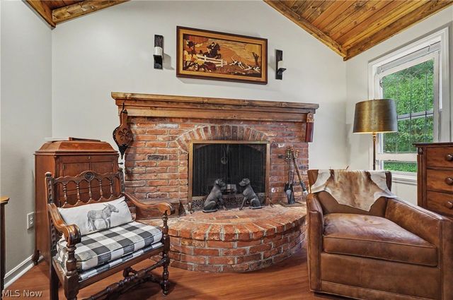 15884 Arbor Trail, Newbury, OH 44065