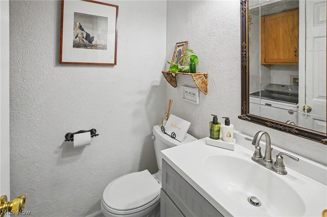 15884 Arbor Trail, Newbury, OH 44065