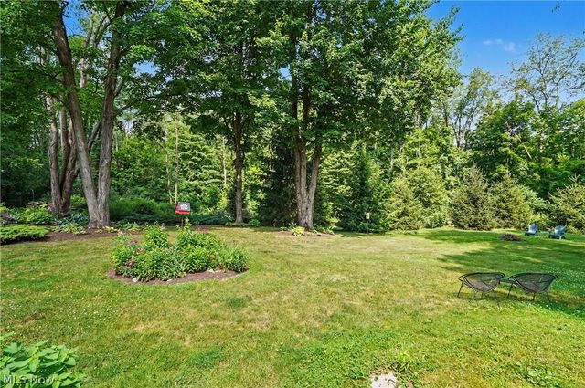 15884 Arbor Trail, Newbury, OH 44065