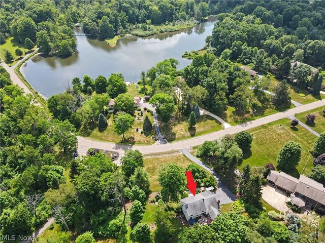 15884 Arbor Trail, Newbury, OH 44065