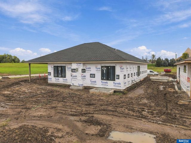 4101 Carnation Drive, Lincoln, NE 68516