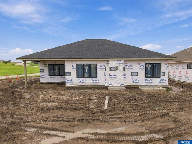 4101 Carnation Drive, Lincoln, NE 68516