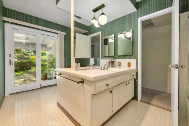 11583 Zelzah Avenue, Granada Hills, CA 91344