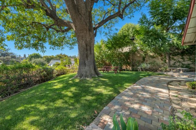 11583 Zelzah Avenue, Granada Hills, CA 91344