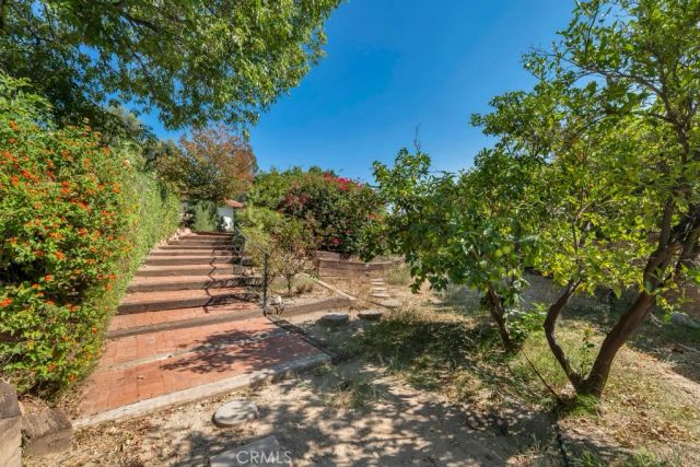 11583 Zelzah Avenue, Granada Hills, CA 91344