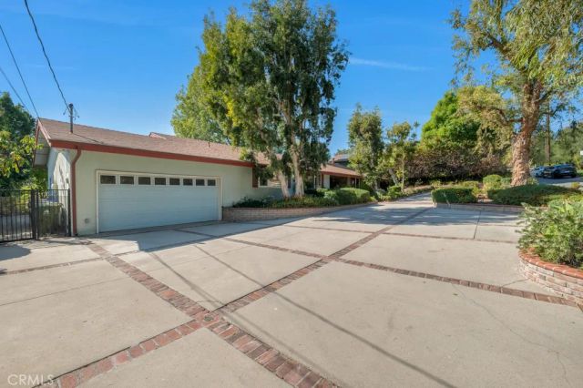 11583 Zelzah Avenue, Granada Hills, CA 91344