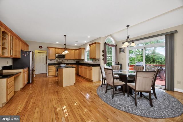 904 VICTORIA CT, Downingtown, PA 19335