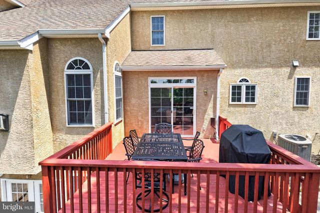 904 VICTORIA CT, Downingtown, PA 19335