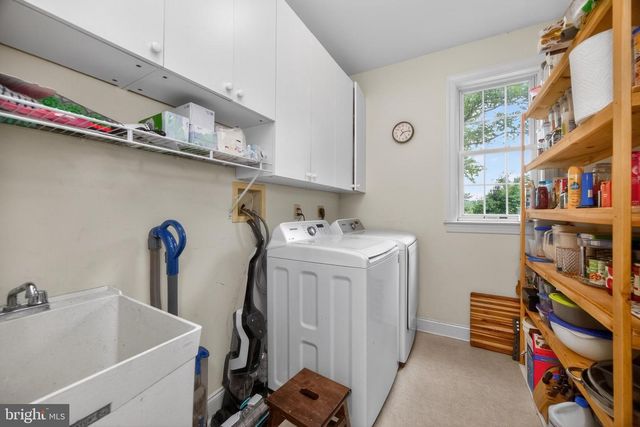 904 VICTORIA CT, Downingtown, PA 19335