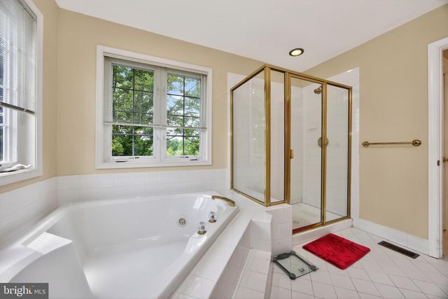 904 VICTORIA CT, Downingtown, PA 19335