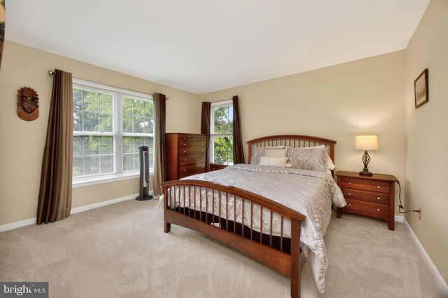 904 VICTORIA CT, Downingtown, PA 19335
