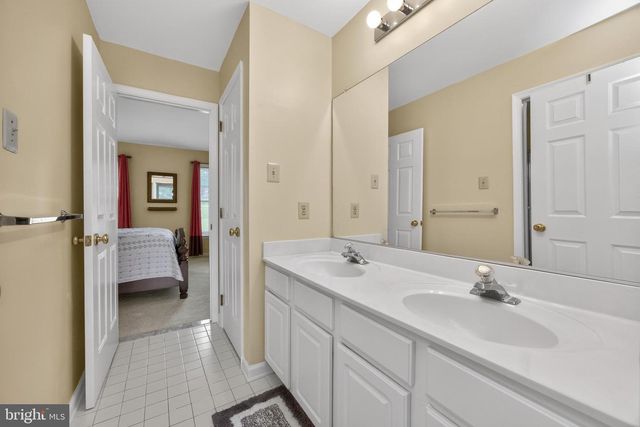 904 VICTORIA CT, Downingtown, PA 19335