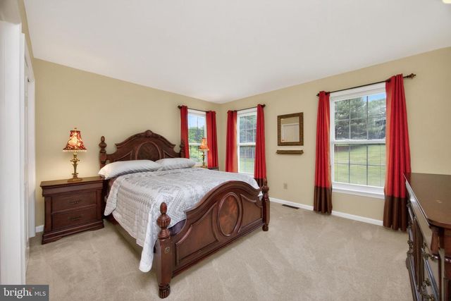 904 VICTORIA CT, Downingtown, PA 19335
