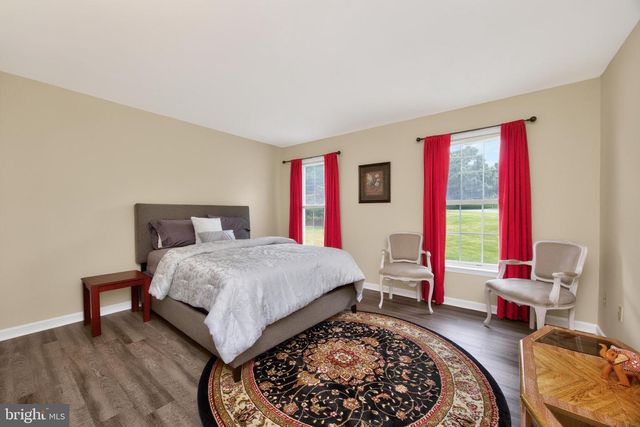 904 VICTORIA CT, Downingtown, PA 19335