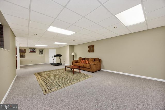 904 VICTORIA CT, Downingtown, PA 19335