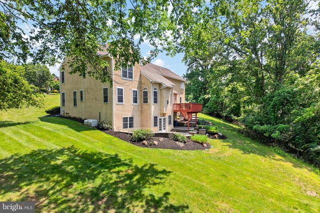 904 VICTORIA CT, Downingtown, PA 19335
