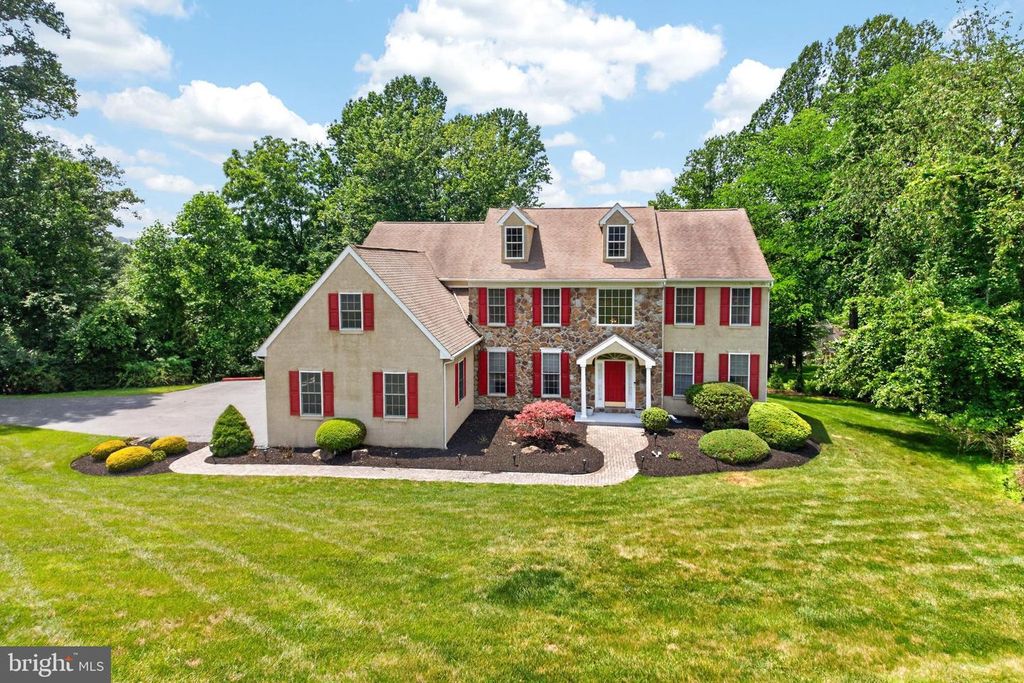 904 VICTORIA CT, Downingtown, PA 19335