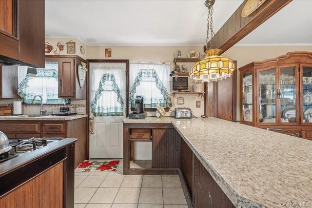 280 Division Avenue, Massapequa, NY 11758