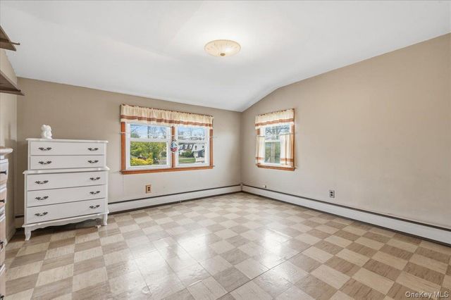 280 Division Avenue, Massapequa, NY 11758