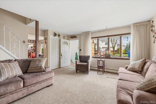 280 Division Avenue, Massapequa, NY 11758