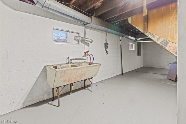 353 Weirton Avenue, Weirton, WV 26062