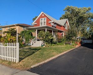 23 N JACKSON Street, Waukegan, IL 60085