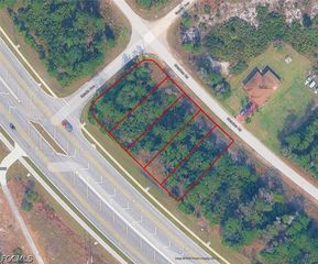2500 Meadow RD, Lehigh Acres, FL 33974