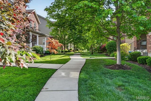 9732 Wilderness Battle Circle, St Louis, MO 63123