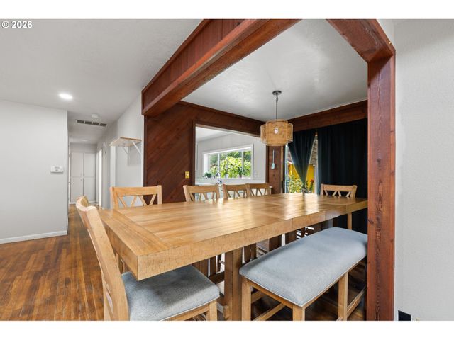 2225 Se 181ST Ave, Portland, OR 97233