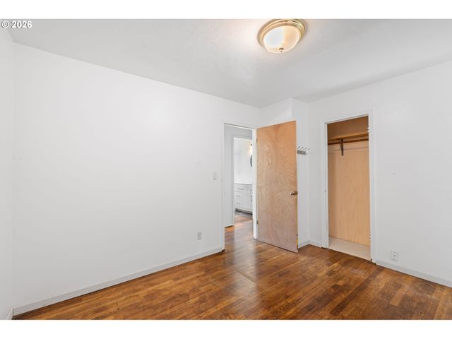 2225 Se 181ST Ave, Portland, OR 97233