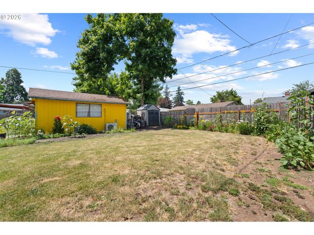 2225 Se 181ST Ave, Portland, OR 97233