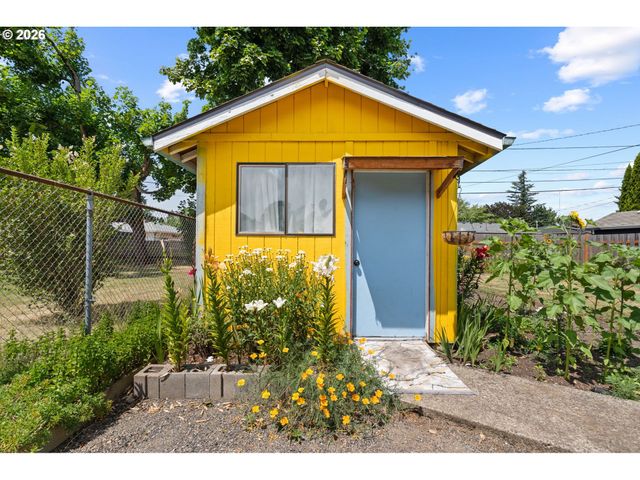 2225 Se 181ST Ave, Portland, OR 97233