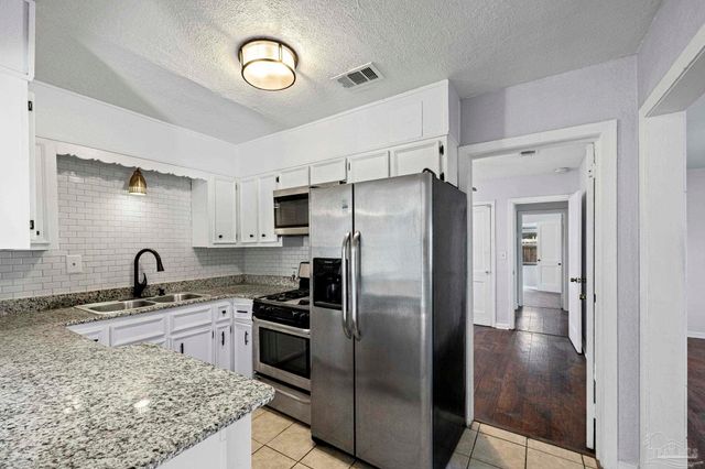 1631 E Hayes St, Pensacola, FL 32503