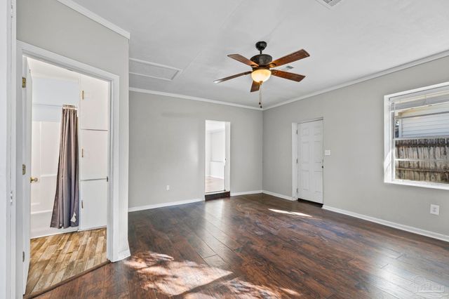 1631 E Hayes St, Pensacola, FL 32503