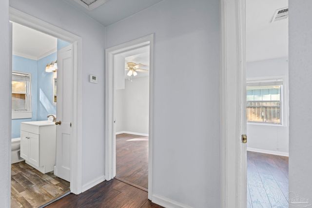 1631 E Hayes St, Pensacola, FL 32503