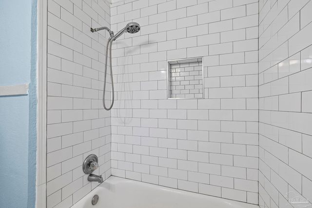 1631 E Hayes St, Pensacola, FL 32503