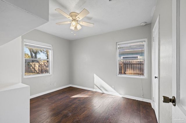 1631 E Hayes St, Pensacola, FL 32503