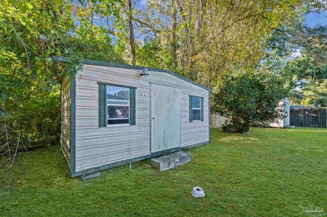 1631 E Hayes St, Pensacola, FL 32503