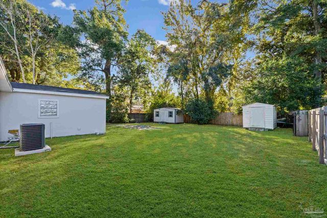 1631 E Hayes St, Pensacola, FL 32503