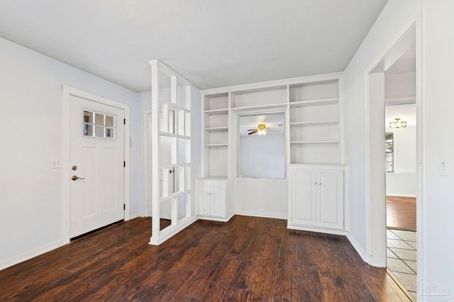 1631 E Hayes St, Pensacola, FL 32503