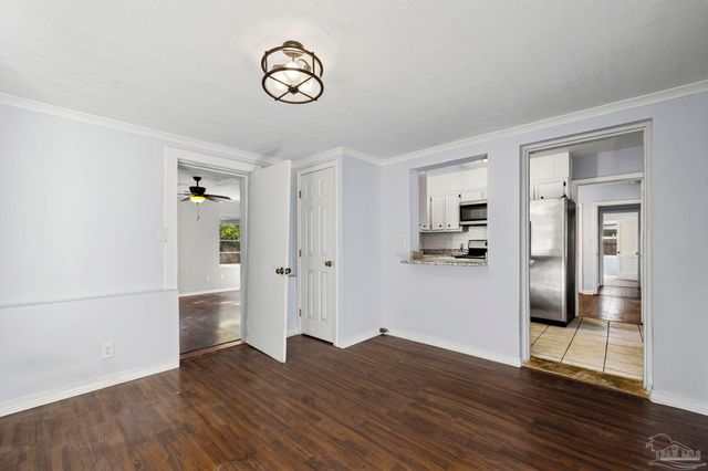 1631 E Hayes St, Pensacola, FL 32503