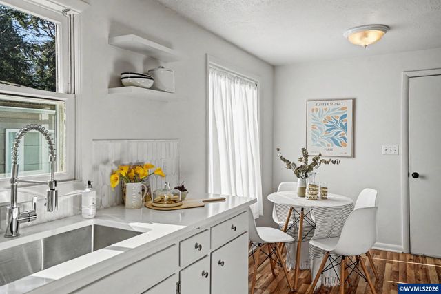 820 West Vista Av S, Salem, OR 97302