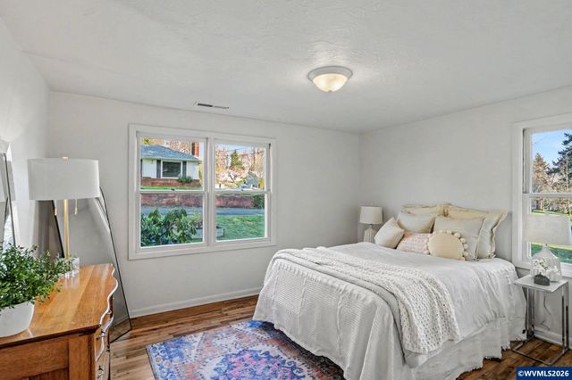 820 West Vista Av S, Salem, OR 97302