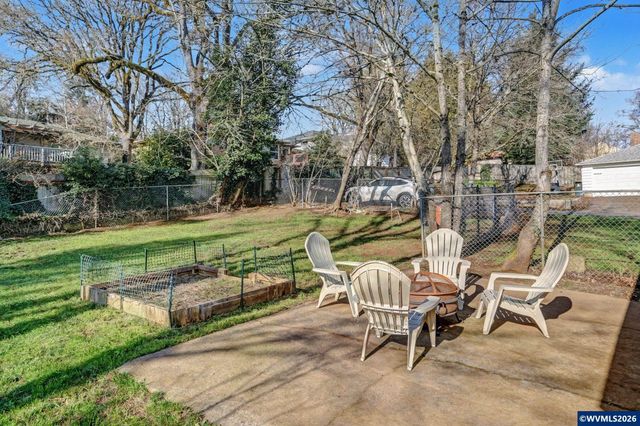 820 West Vista Av S, Salem, OR 97302