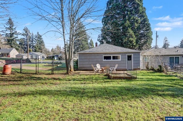 820 West Vista Av S, Salem, OR 97302